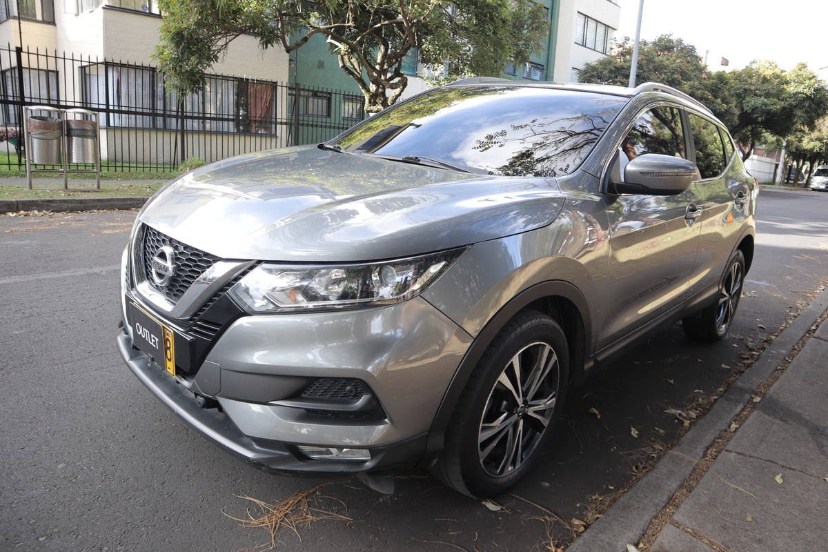 
								Nissan Qashqa Advance 2.0 Tp 2ab Abs 4×2 full									