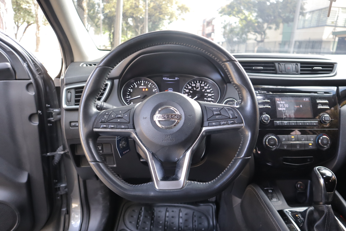 
								Nissan Qashqa Advance 2.0 Tp 2ab Abs 4×2 full									