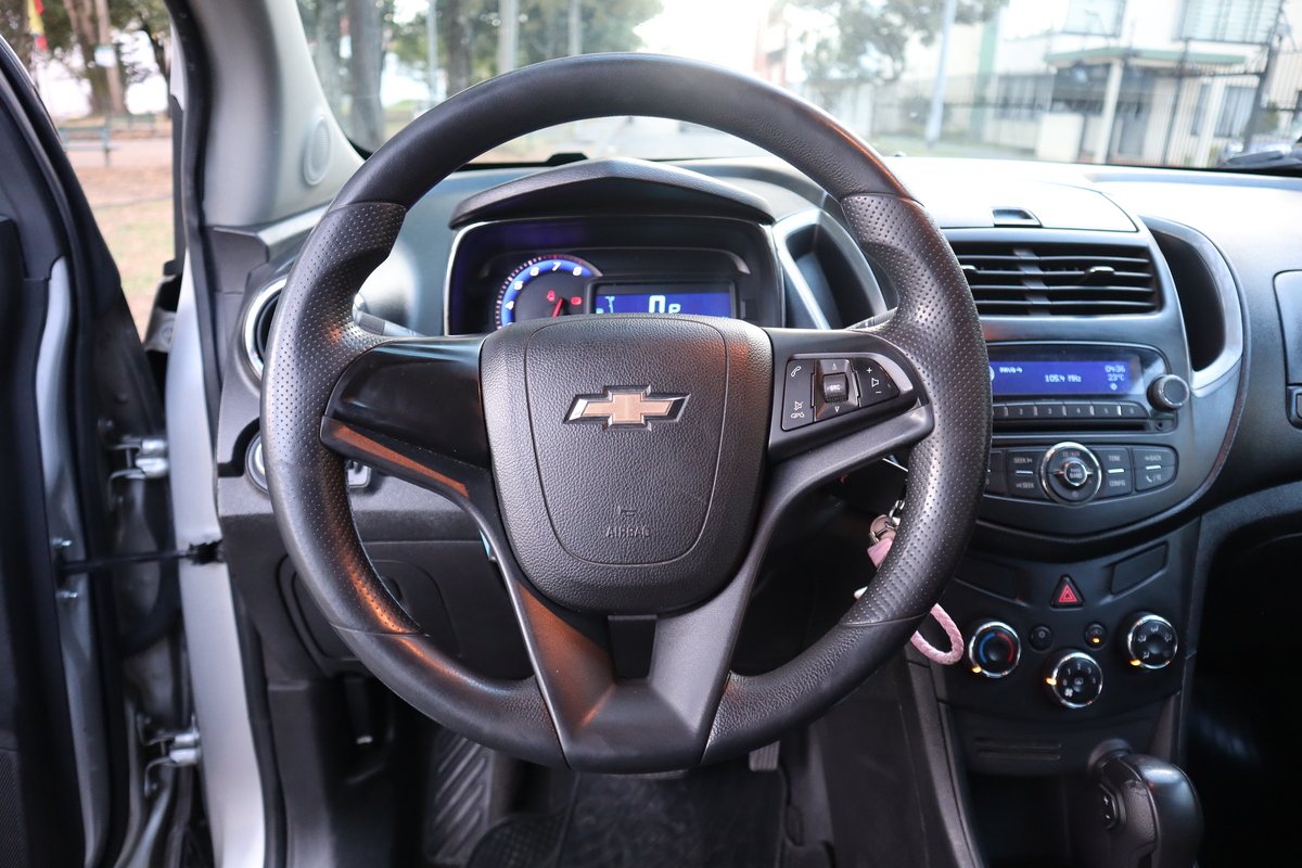 
								Chevrolet Tracker Ls 1.8 Tp 4×2 full									