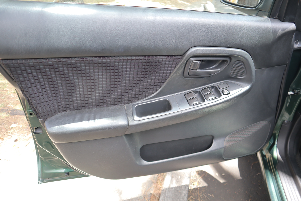 
								Subaru Impreza Ts 1.6 At Sw 4×4 full									