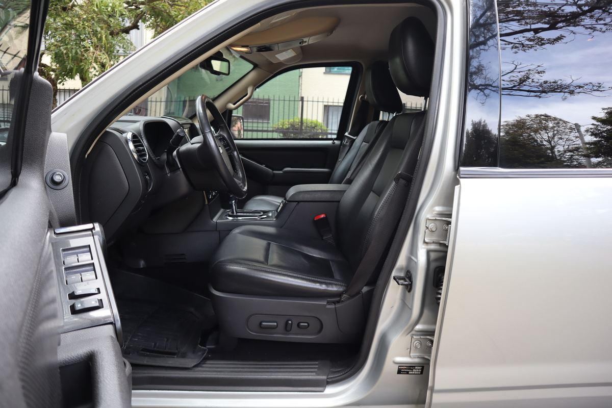 
								Ford Explorer Xlt 4.0 At 7psj 4×4 (blindaje Tipo 3) full									