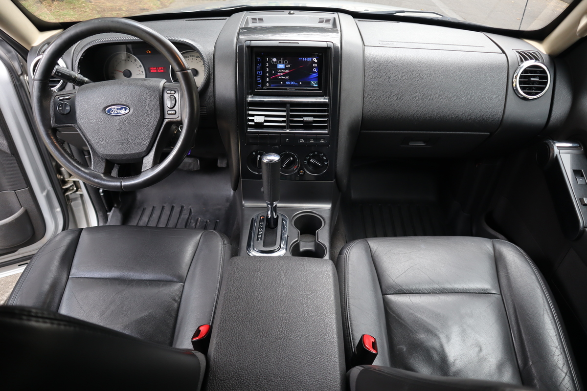 
								Ford Explorer Xlt 4.0 At 7psj 4×4 (blindaje Tipo 3) full									