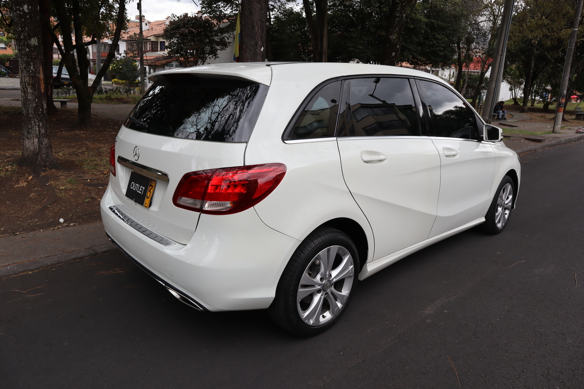 Mercedes-Benz B 180 BlueEfficiency 1.6 TP T 5P