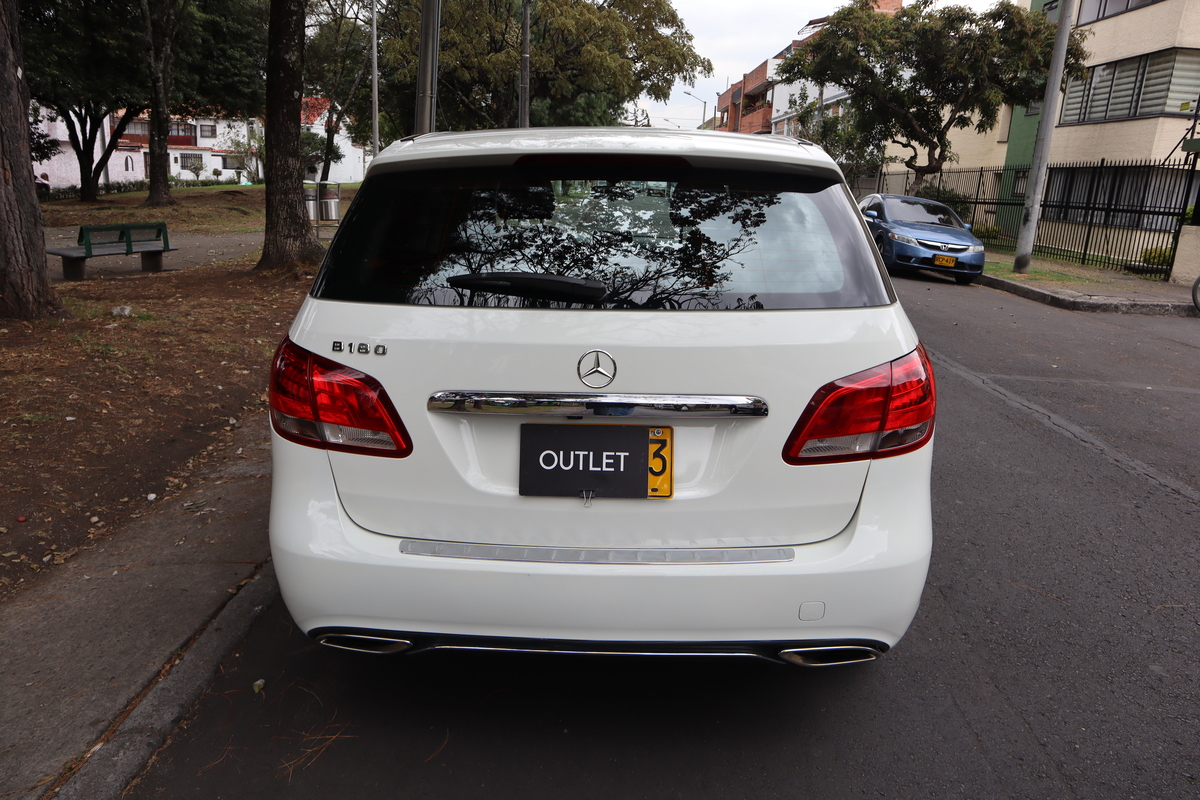 Mercedes-Benz B 180 BlueEfficiency 1.6 TP T 5P