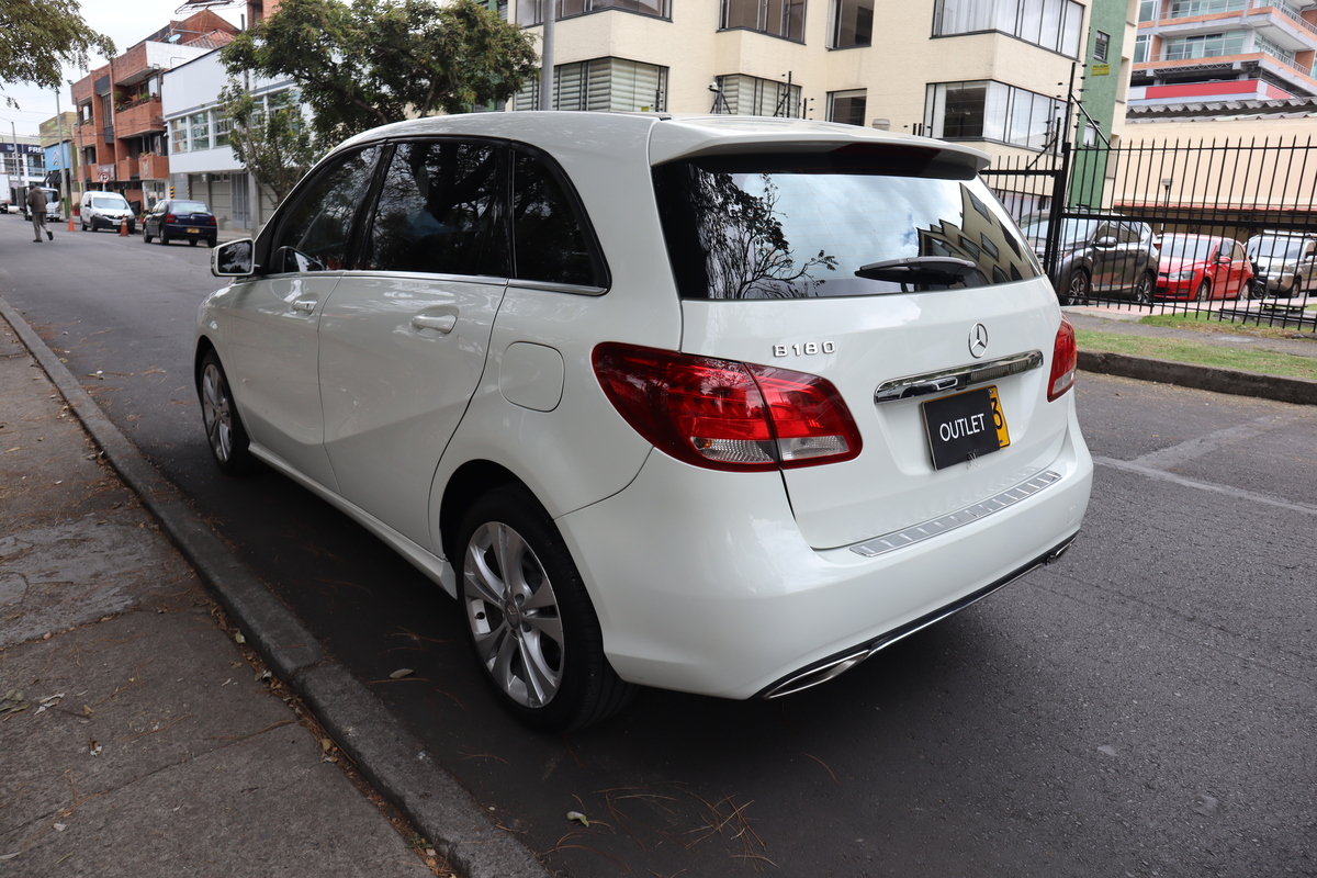 Mercedes-Benz B 180 BlueEfficiency 1.6 TP T 5P