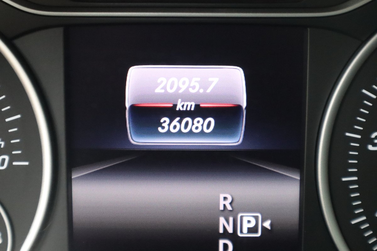 
								Mercedes-Benz B 180 BlueEfficiency 1.6 TP T 5P full									
