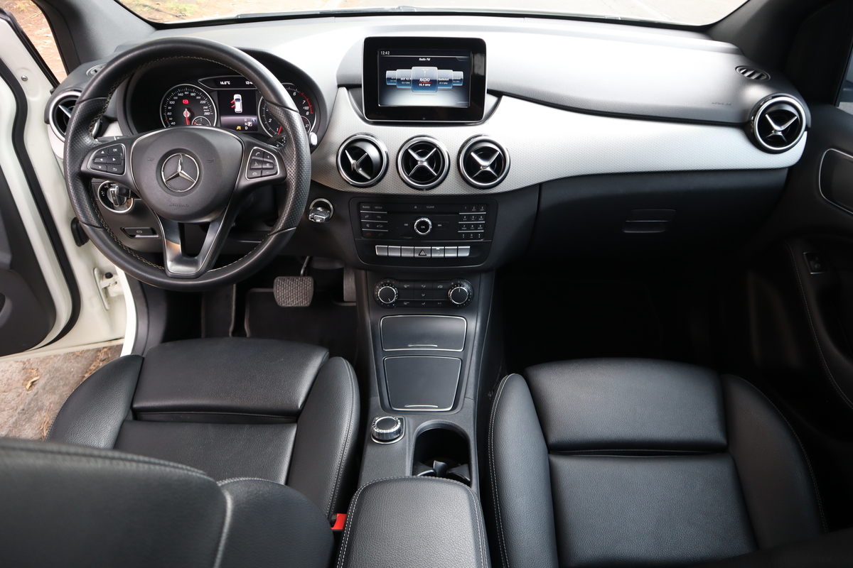 
								Mercedes-Benz B 180 BlueEfficiency 1.6 TP T 5P full									