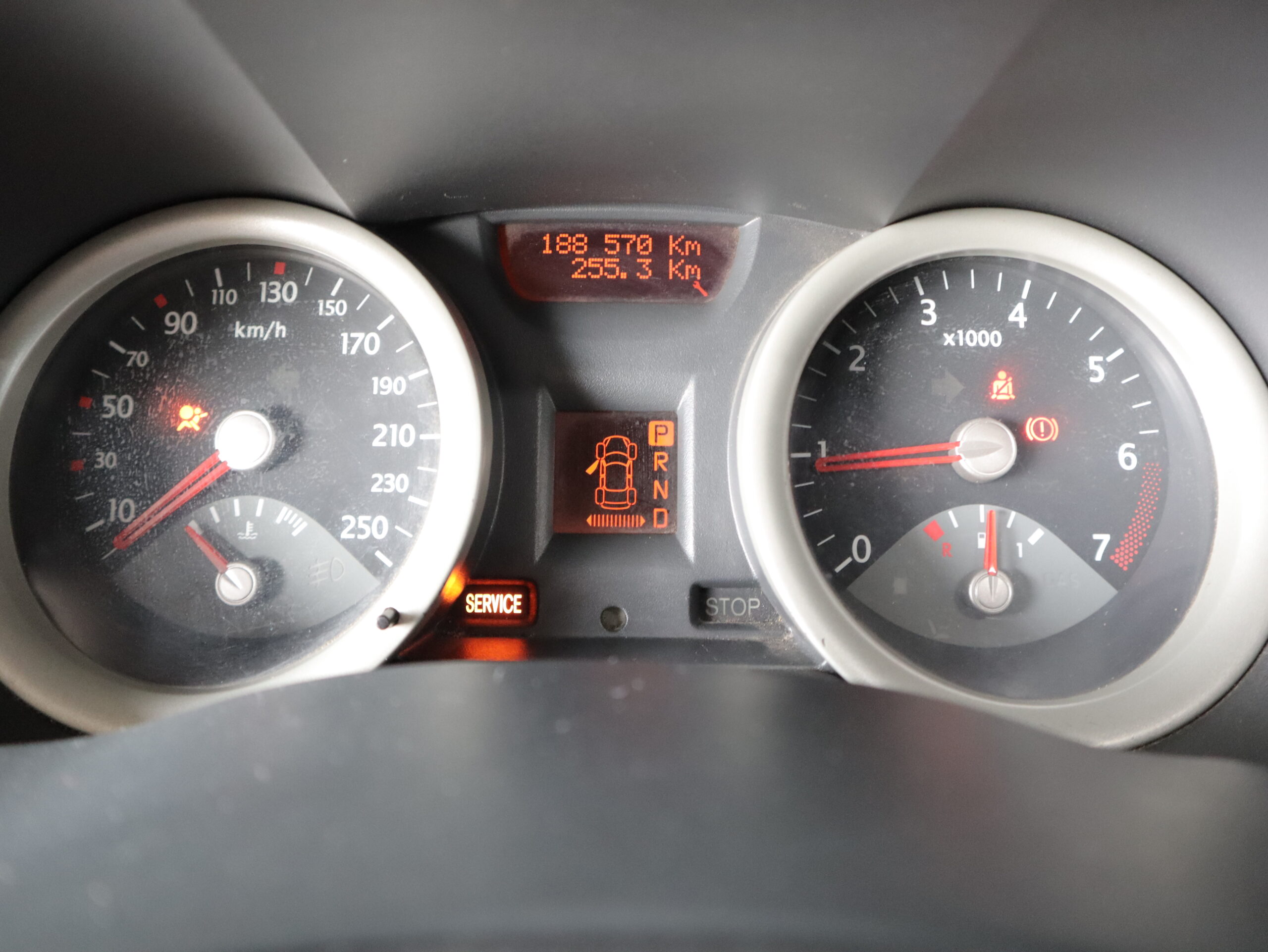 
								Renault Megane Expression 2.0 At Abs full									