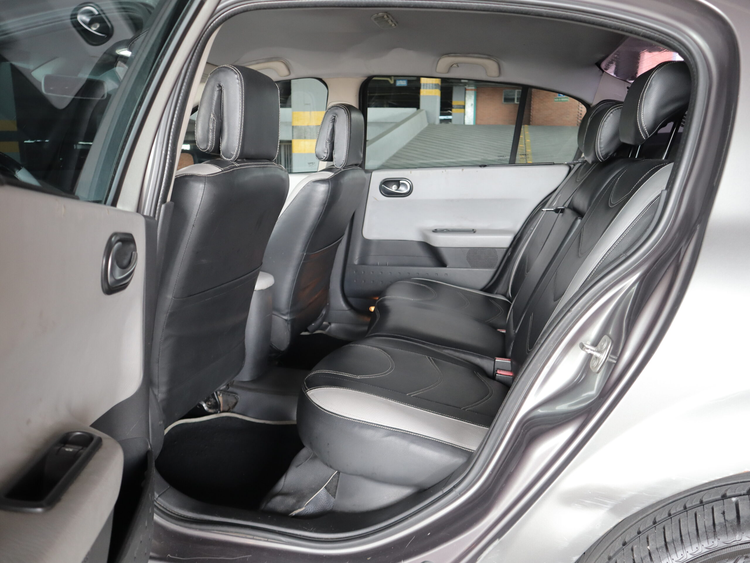 
								Renault Megane Expression 2.0 At Abs full									