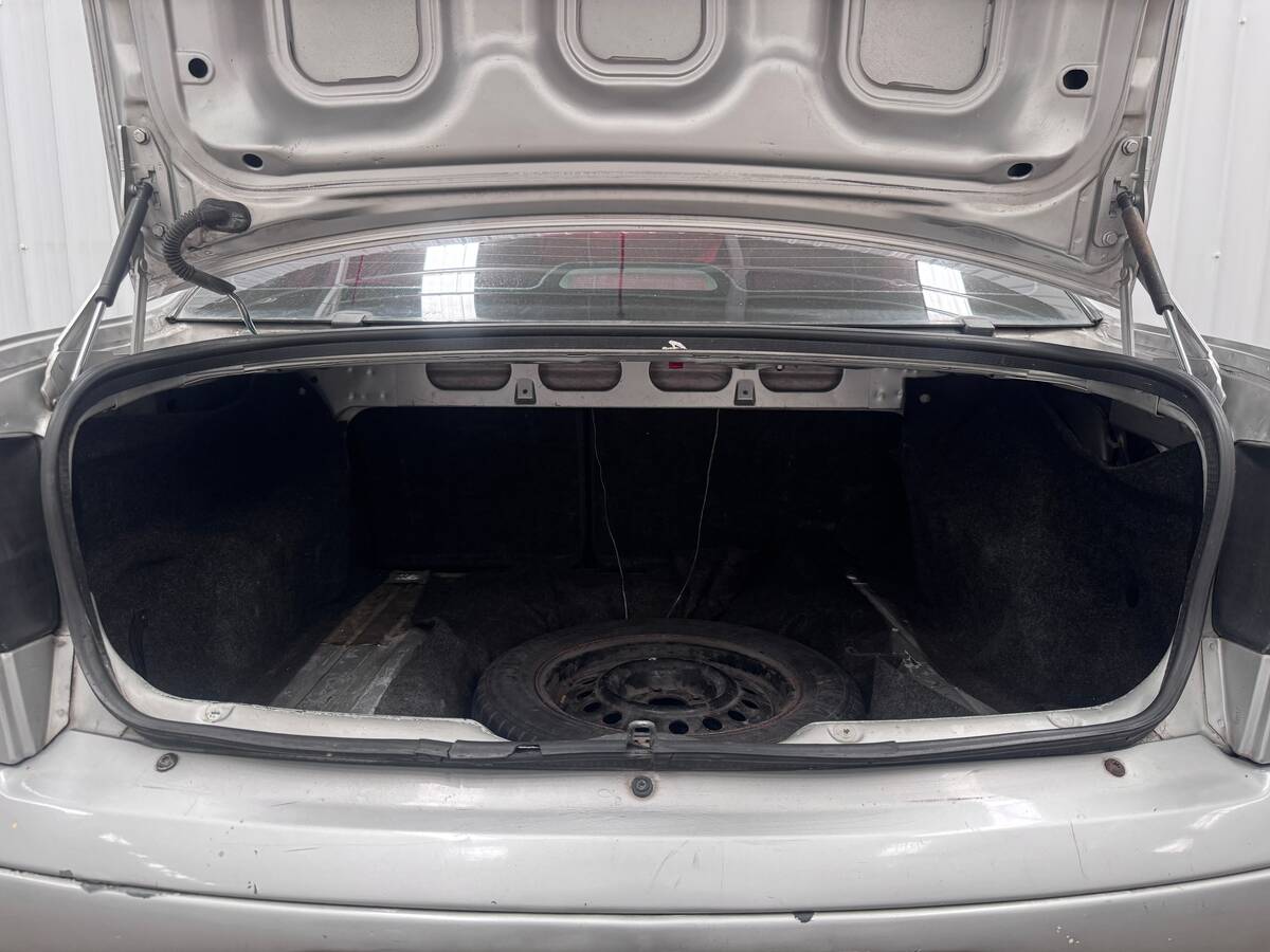 
								Renault Megane Unique 1.6 Mt full									