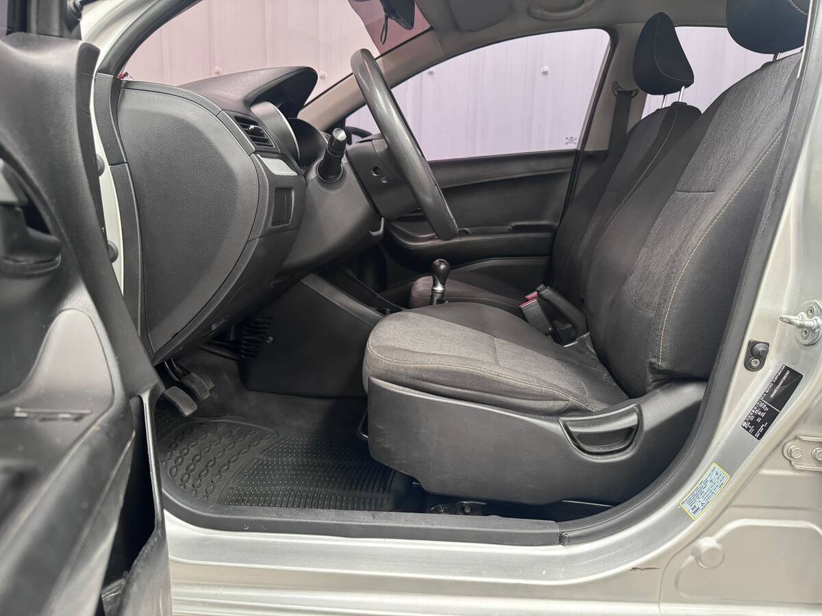 
								Kia Picanto Ion R ION R 1.0 MT AA full									