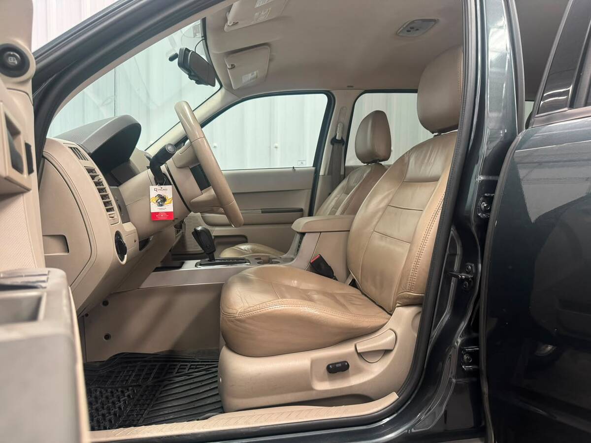 
								Ford Escape Xlt 3.0 At 4×4 full									