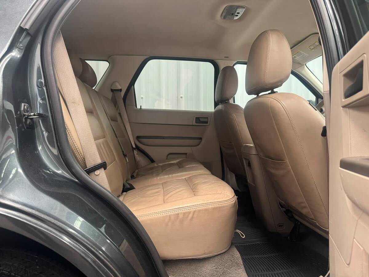 
								Ford Escape Xlt 3.0 At 4×4 full									