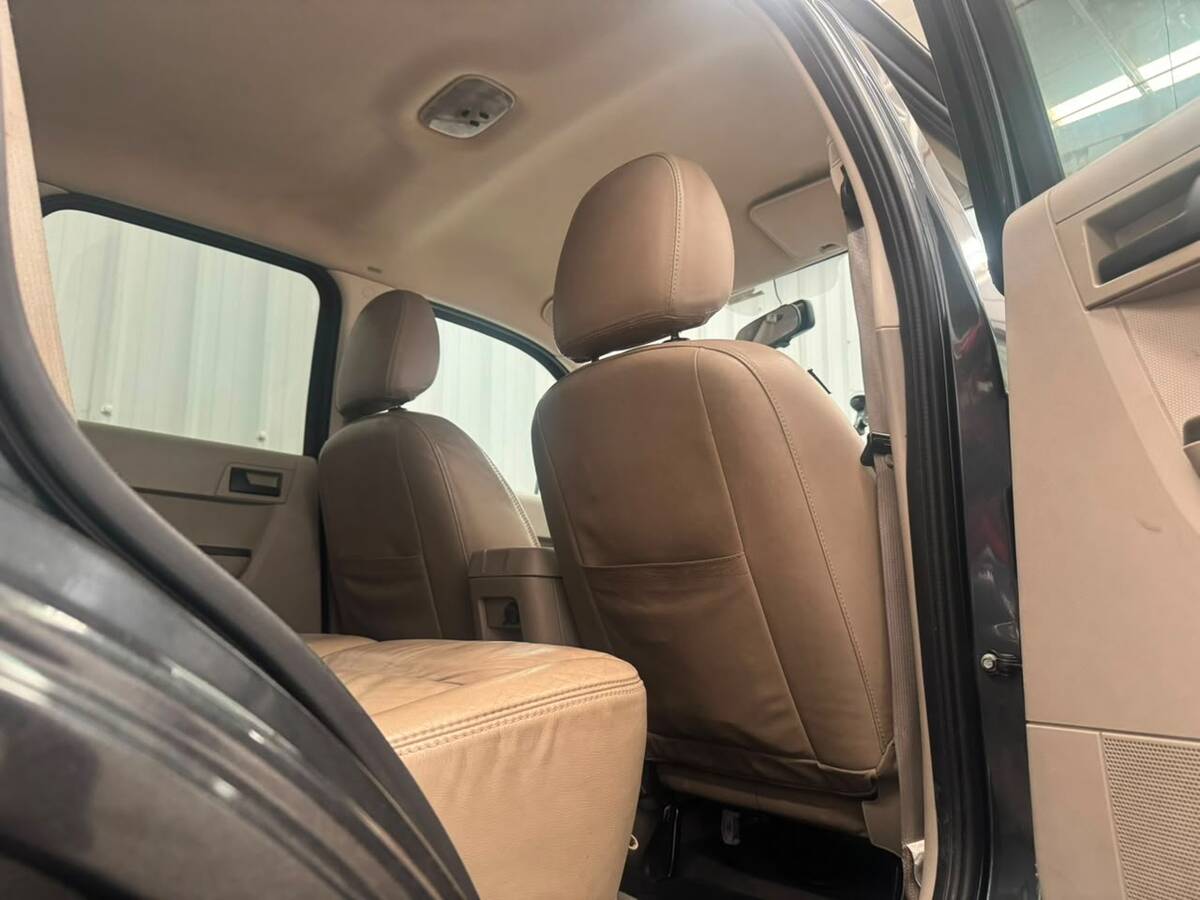 
								Ford Escape Xlt 3.0 At 4×4 full									